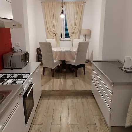 Apartment Luka *