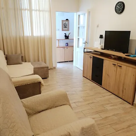 Apartment Luka Biograd Na Moru